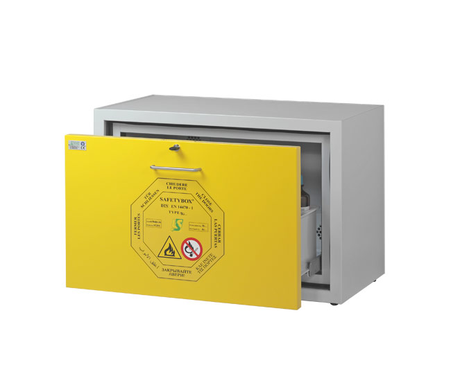AC 1200/50 CM D